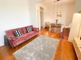 Fantastic Spacious Apartment near Carcavelos Beach