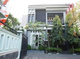 Viesnīca OYO Life 93045 Kost Putra Bu Ketut pilsētā Lumajang