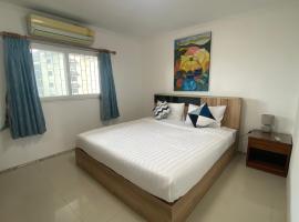 Aloft Hotel and Hostel Pattaya, hotell i Nong Prue