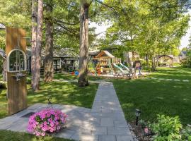 Adrian's Wasaga Rentals, hotel in Wasaga Beach