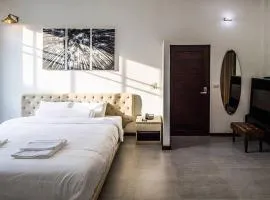 Na Klongluang Boutique Resort
