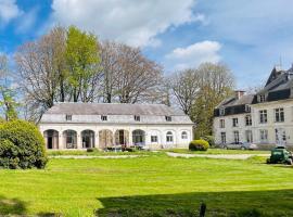 Chateau d'Humieres holiday cottage，Humières的便宜飯店