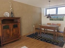 Wohnung mit Terrasse und eigenem Parkplatz, hotel pre rodiny v destinácii Nabburg