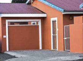 River Olive Estate Accommodation, acomoda&ccedil;&atilde;o em Beaufort West