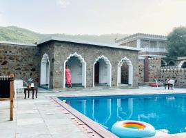 BluO Sariska - LUXE Stays Collection, glamping site sa Tehla