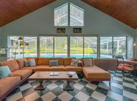 Poolhot Tub Sleeps 16 Game-filled