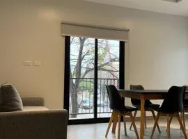 MODERNO DEPARTAMENTO PARA 3-4 PERSONAS, MUY BIEN UBICADO