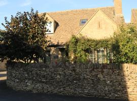 Beautiful Cottage in the Heart of Stow on the Wold, holiday rental in Stow on the Wold