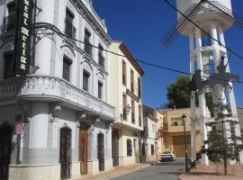 Hostal Artiga, hostel in Alborea