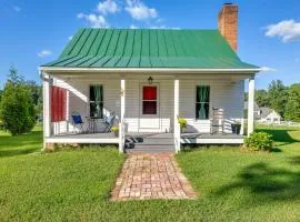 Tranquil Cottage in Virginia Countryside with Pond!