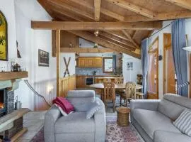 Chalet familial cosy pour 8 pers. près des pistes et commodités à Courchevel Le Praz - FR-1-568-44