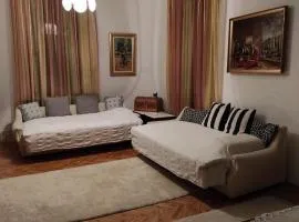 Issy Apartment