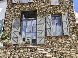 Casa de Piedras - Rustic but Modern, casa rústica em Cortelazor