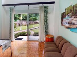 Nueva Villa Paraíso, hotel v destinaci Tárcoles