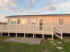 Viesnīca Staycay Luxury Caravan pilsētā Seasalter