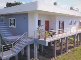 Serenity Seaview Suite: Anse La Raye şehrinde bir kiralık tatil yeri