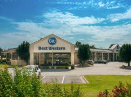 Best Western Windsor Suites, hotel with pools in Fayetteville