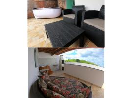 TH Flats com Banheira de Hidromassagem, casa per le vacanze a Governador Valadares