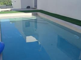 Casa nueva a pie de la Sierra de Guadarrama, hotel in Moralzarzal