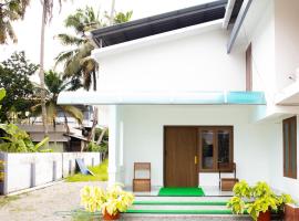 Salalah Enclave - 3 AC Bedroom House at Vytilla, Kochi，科欽的飯店