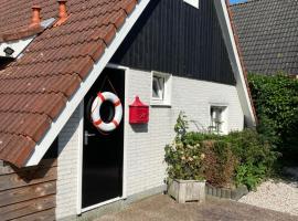 De Lauwersmeer Vogel mit eingezäuntem Garten, hotel in Anjum