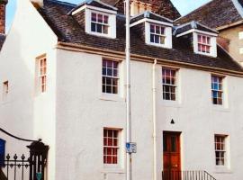 Jacobite's Retreat, 17th century cottage in the heart of Inverness, vila v mestu Inverness