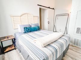 Gaslamp 2bdrm - W Parking & 4 Beds #304 – hotel w dzielnicy Gaslamp Quarter w mieście San Diego