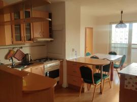 Apartmán blízko centra Levice, viešbutis mieste Levicė