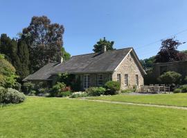 Cork Tree Cottage - 5 bedroom cottage on Dartmoor, Devon, hotel in Bovey Tracey