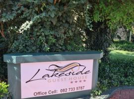 Lakeside Guesthouse, hotel i Lichtenburg