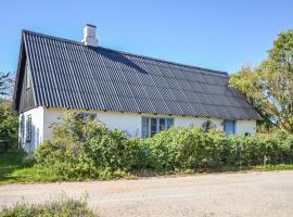 Beautiful Home In Anholt With Kitchen – domek wiejski w mieście Anholt