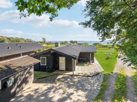 Amazing Home In Haarby With House Sea View, feriehus i Hårby