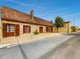 Beautiful Home In St Pierre Deyraud With 3 Bedrooms, Private Swimming Pool And Outdoor Swimming Pool, hytte i Saussignac