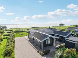 Nice Home In Ebberup With Wifi And 4 Bedrooms, feriehus i Ebberup