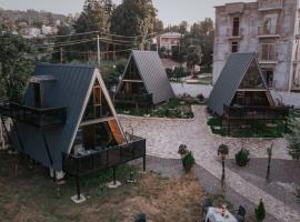 La'Familia, cabaña o casa de campo en Batumi