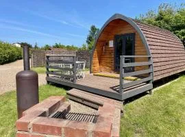 MegaPod 2 at Lee Wick Farm Cottages & Glamping