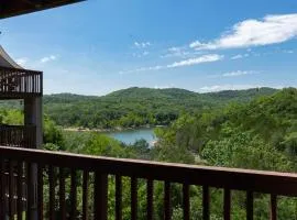 Walk-In Lake View Condo - Near Silver Dollar City - Free Attraction Tickets Included - WP10-3