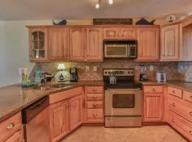 Destin on the Gulf 606 - 2 bedroom Updated Gulf Front Property