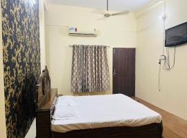 RN Residency, hotel with parking in Varanasi