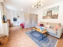 Casa "La Gata Azul" con jardín privado