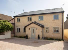 Harpers Yard - 30 Chipping Norton, pet-friendly hotel in Chipping Norton