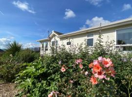 East kitcham lodge, villa in Launceston