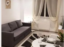 STUDIOS NEUFS ET AGRÉABLES