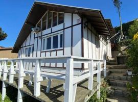 Algarrobo Beach House Casa de Playa, vacation home in Algarrobo