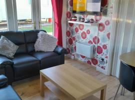 B8 lovely chalet – apartament w mieście Mablethorpe