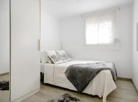 Habitaciónes bonitas y cómodas, homestay in Hospitalet de Llobregat
