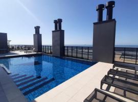 Studio 107 Maravilhoso Frente Mar Piscina Aquecida, hotel v destinaci Matinhos