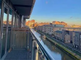Canal Room