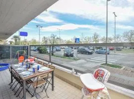 3 Bedroom Cozy Apartment In Pescara