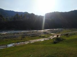 Yellow Valley Homestay, hôtel à Solan